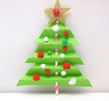 Pom pom christmas tree